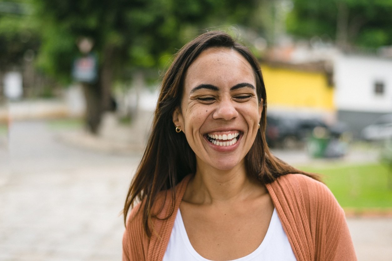 Smiling woman in the city